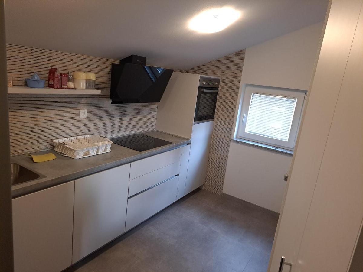 Apartman Vidas Palit Bagian luar foto