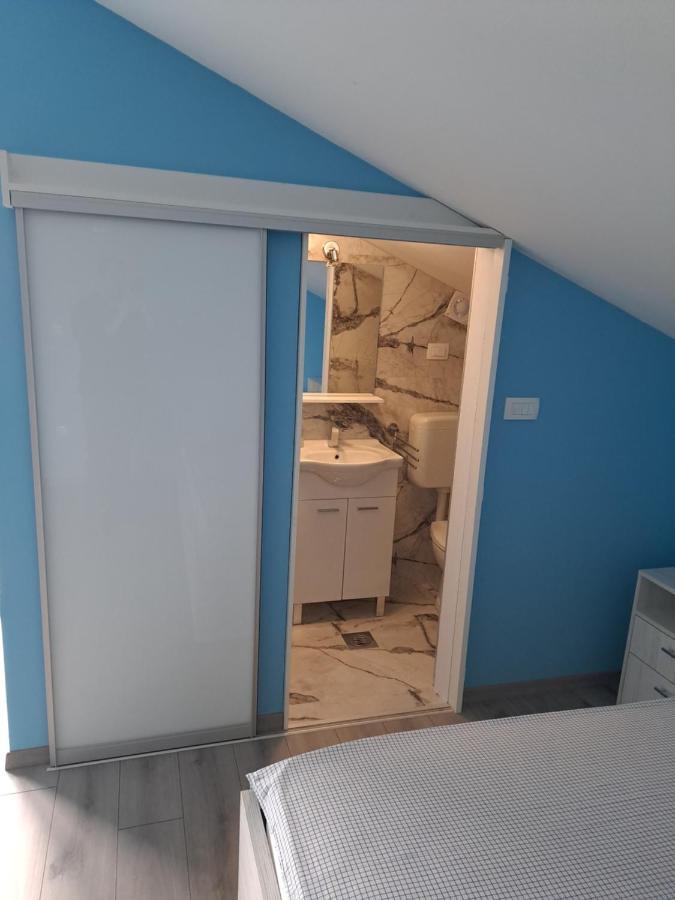 Apartman Vidas Palit Bagian luar foto