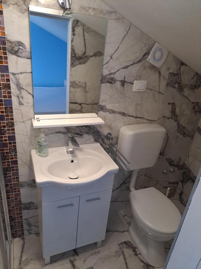 Apartman Vidas Palit Bagian luar foto