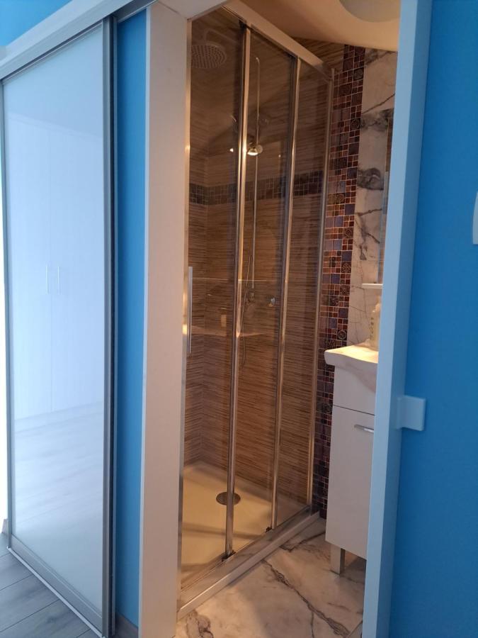 Apartman Vidas Palit Bagian luar foto